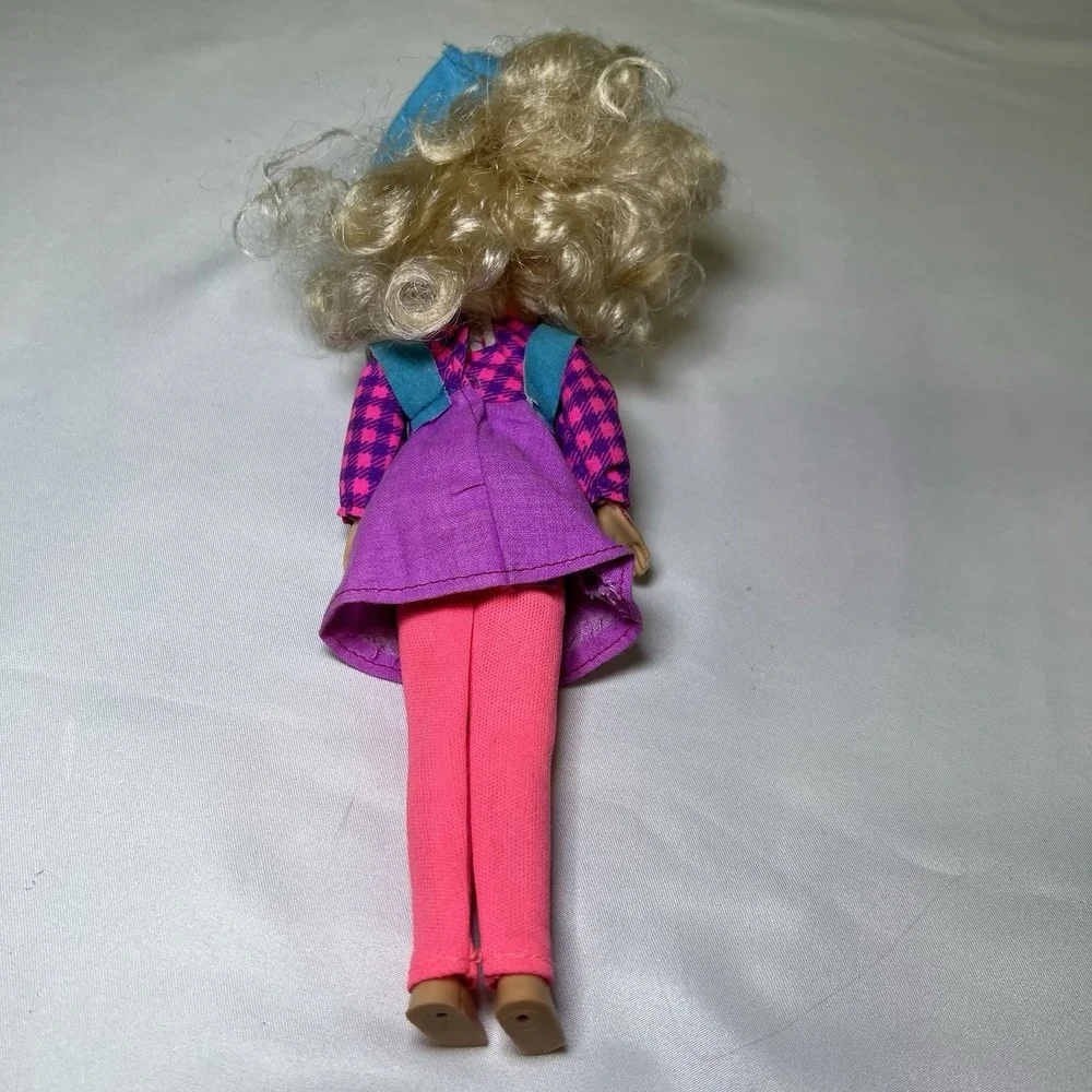 1992 Vintage Kid Kore Girl's Club Doll in Pink Blue Purple Outfit Blond Blue Hat
